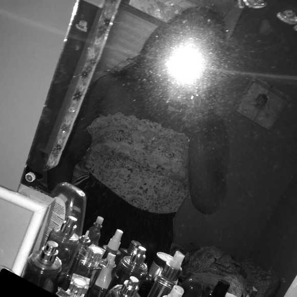 Meet your Posher, Keily - Picture 1 of 1